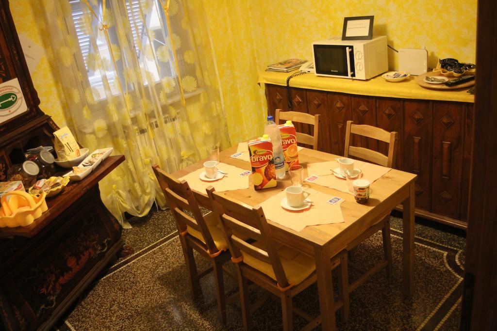 Bed & Breakfast La Rosa Dei Venti Genua Pokój zdjęcie