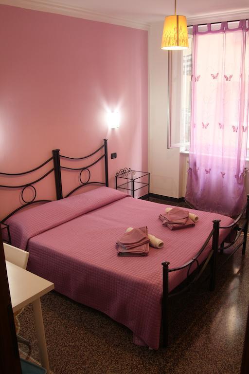 Bed & Breakfast La Rosa Dei Venti Genua Pokój zdjęcie